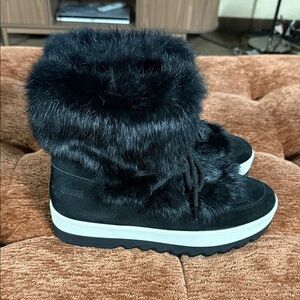 Women's Cougar Black Fur Winter Boots